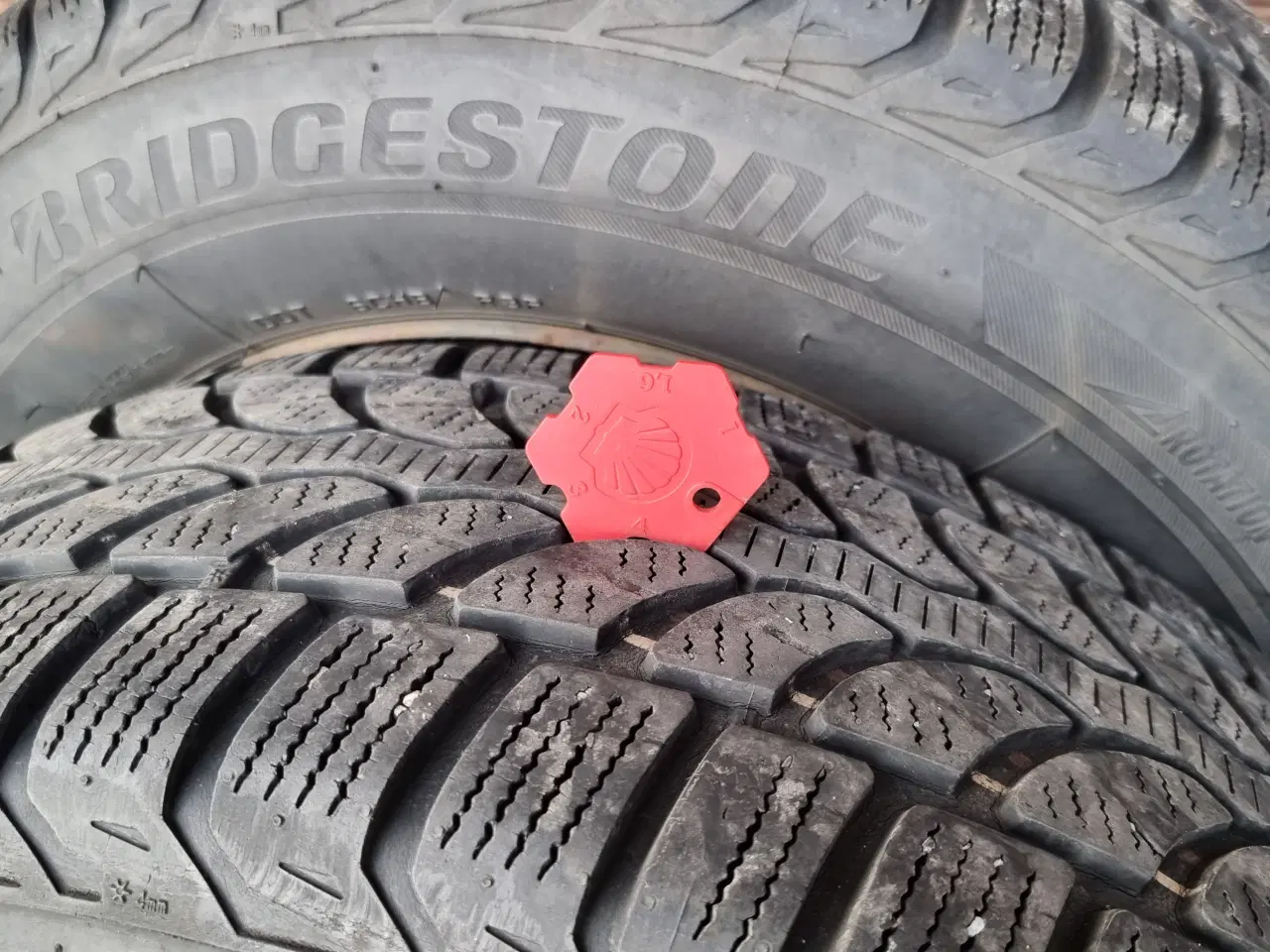 Billede 6 - Originale Nissan stålfælge med Blizzak vinterdæk