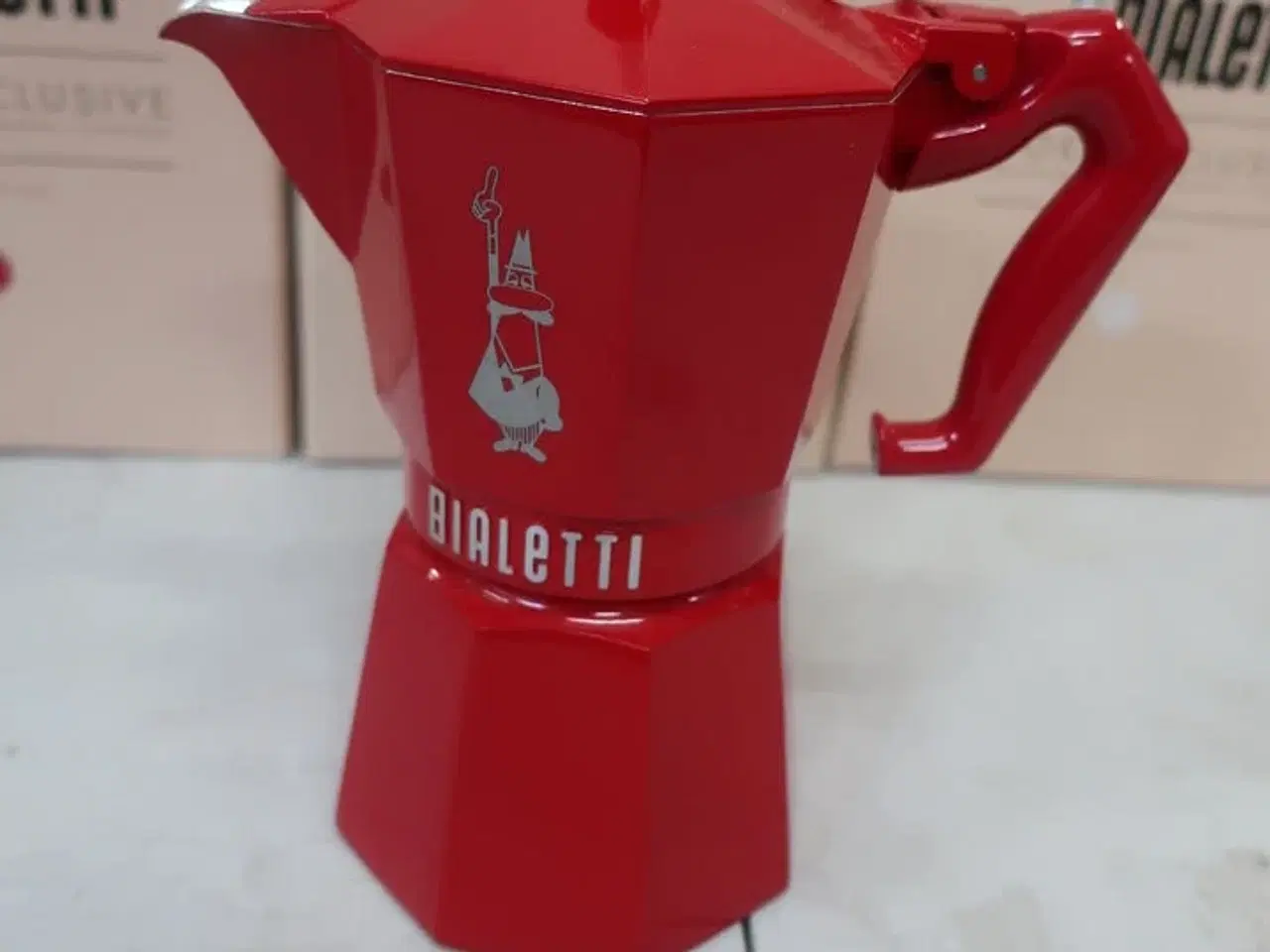 Billede 4 - Kaffekoger BIALETTI MOKA EXPRESS RED, med 6 stk. kopper