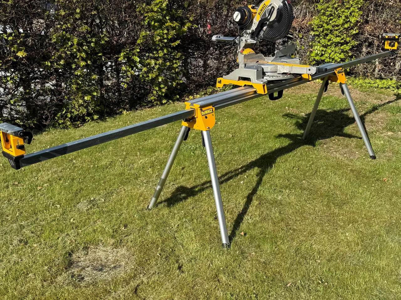 Billede 3 - DeWalt kap sav DWS727 -QS DeWalt Station DE7023 -X