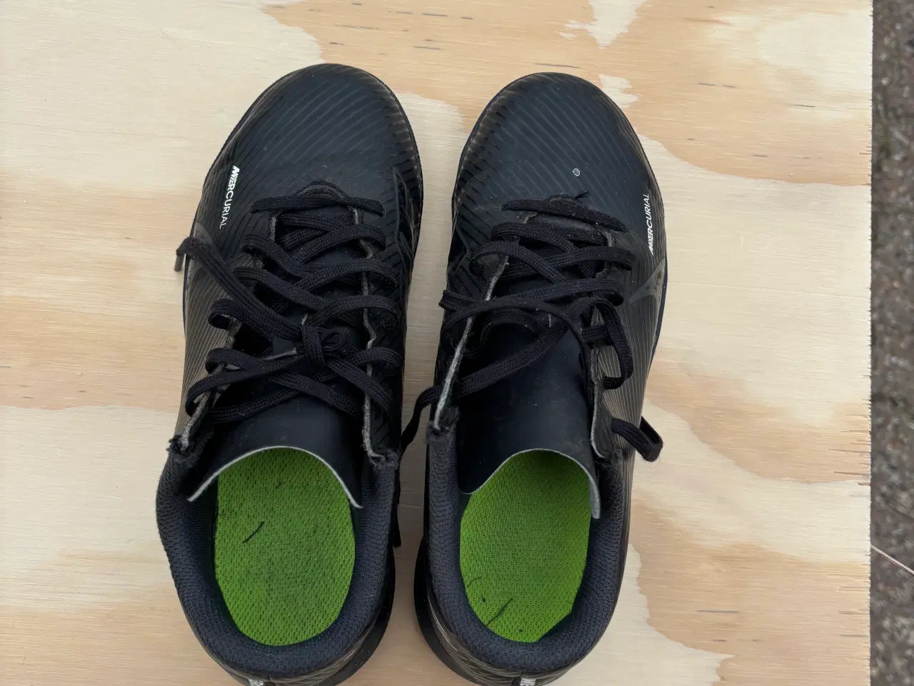 Billede 2 - Str.35,5 fodboldsko NIKE