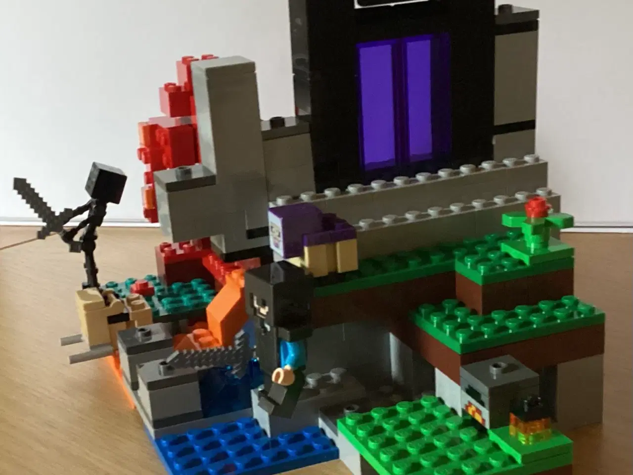 Billede 4 - Minecraft Lego, Den Ødelagte Portal nr. 21172, 