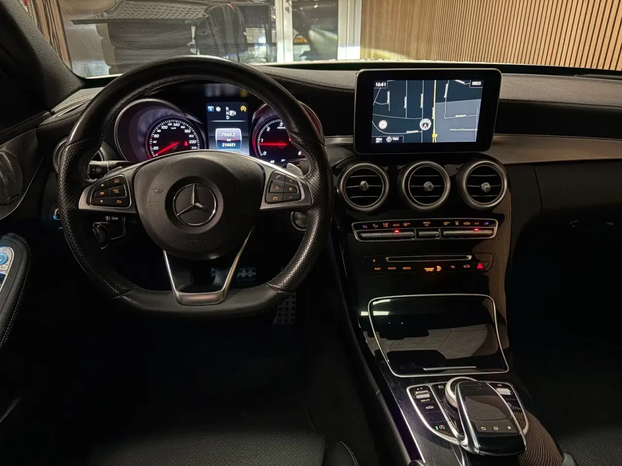 Billede 10 - Mercedes C220 d 2,2 AMG Line stc. aut.