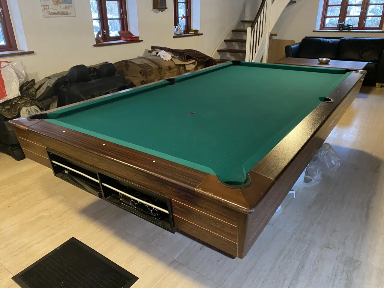 Billede 1 - Billardbord  med udstyr - velholdt