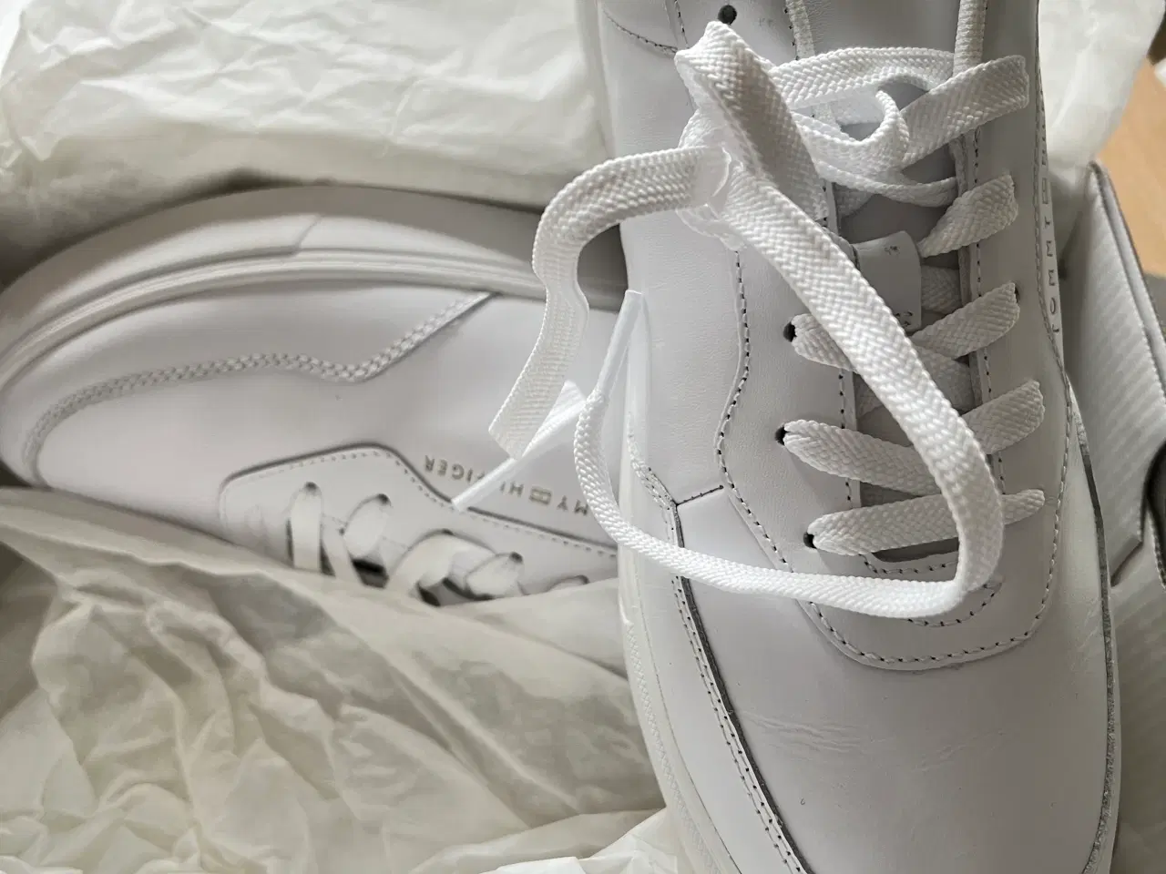 Billede 2 - Tommy Sneakers str 41 nye. 