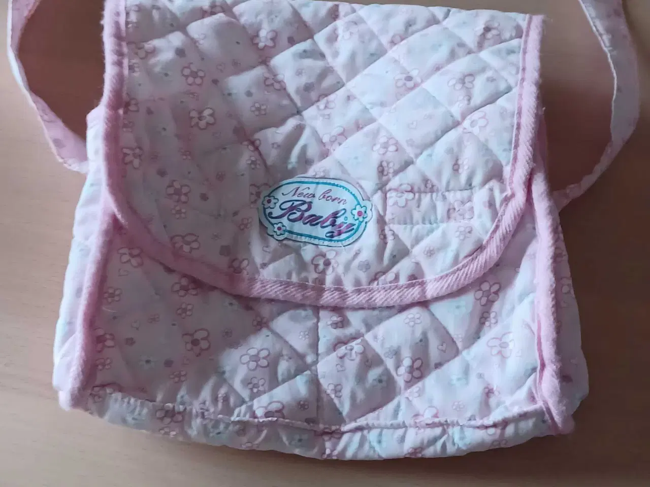 Billede 13 - Pusletaske mm New Born Baby