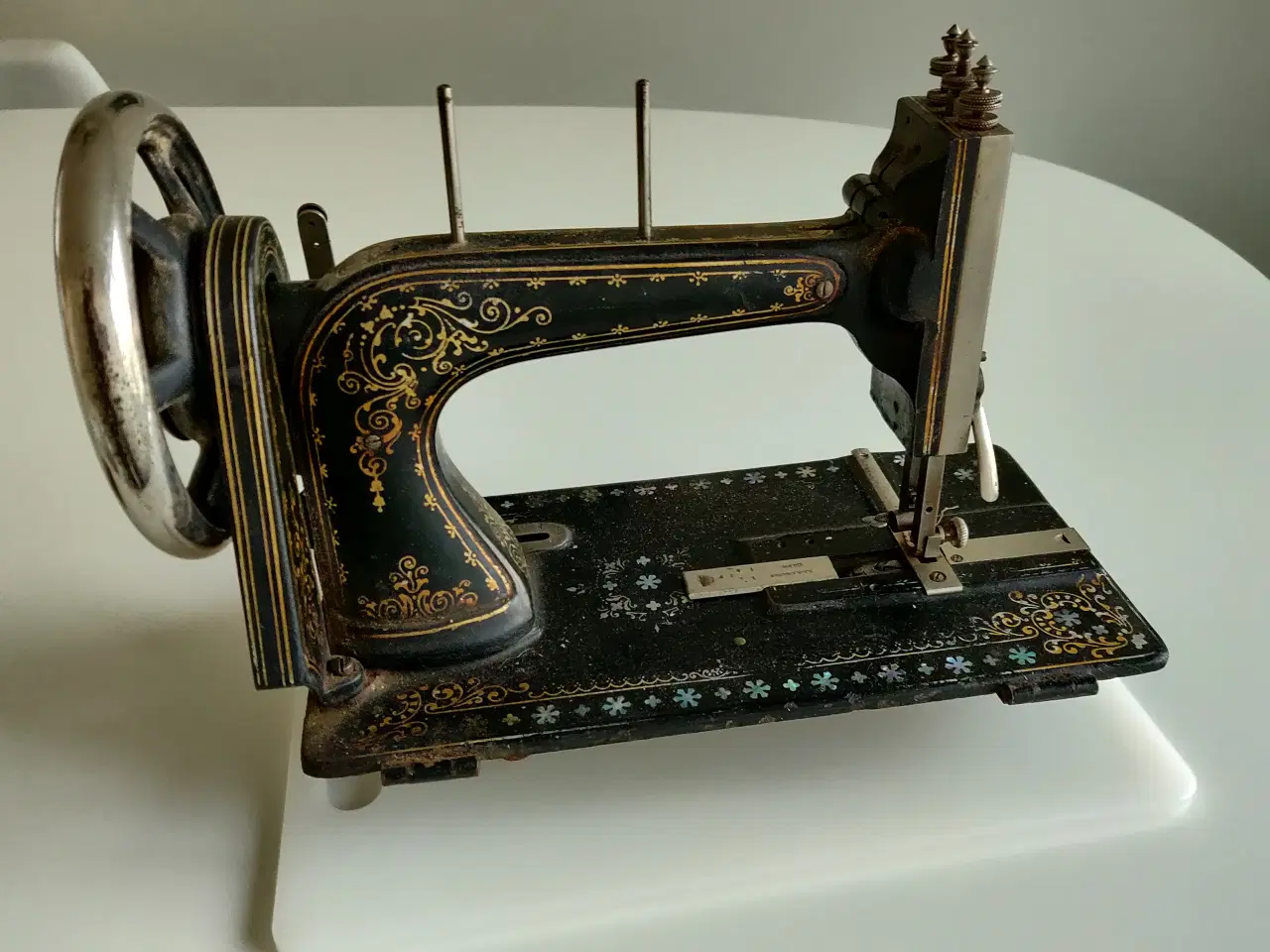 Billede 3 - Gl symaskine