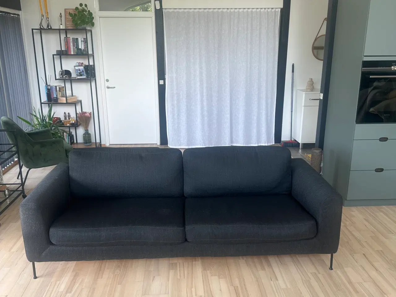 Billede 2 - Koksgrå Sofa