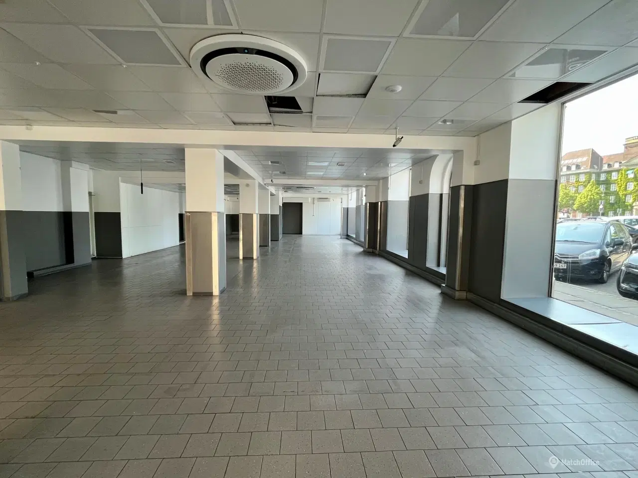 Billede 4 - 490 m2 butik eller showroom med stor eksponering på Jarmers Plads