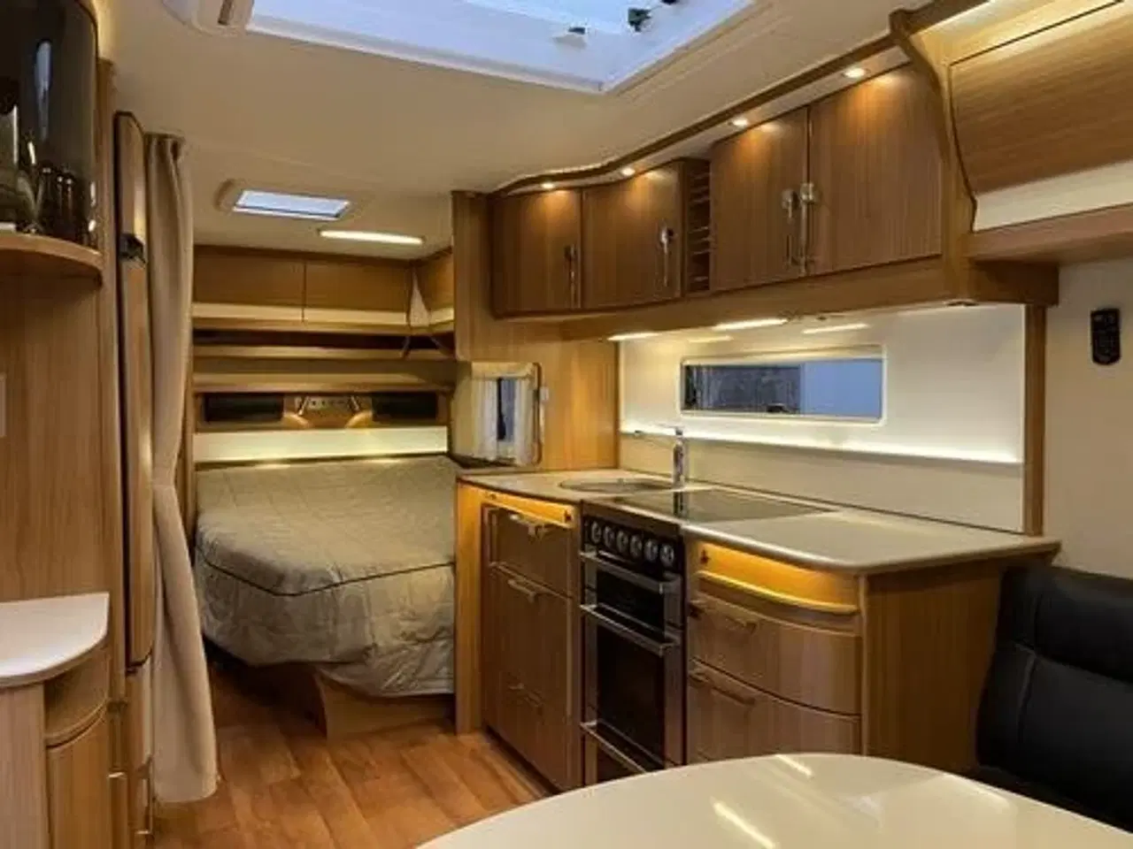 Billede 5 - Kabe Royal Imperial 560 XL KS - Smugkig på Januar Tilbud - Spar 20000