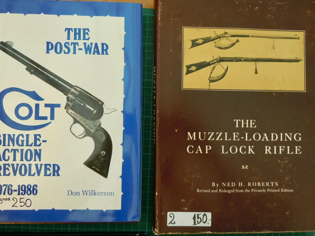 Billede 3 - Colt, og mange andre Våbenbøger.