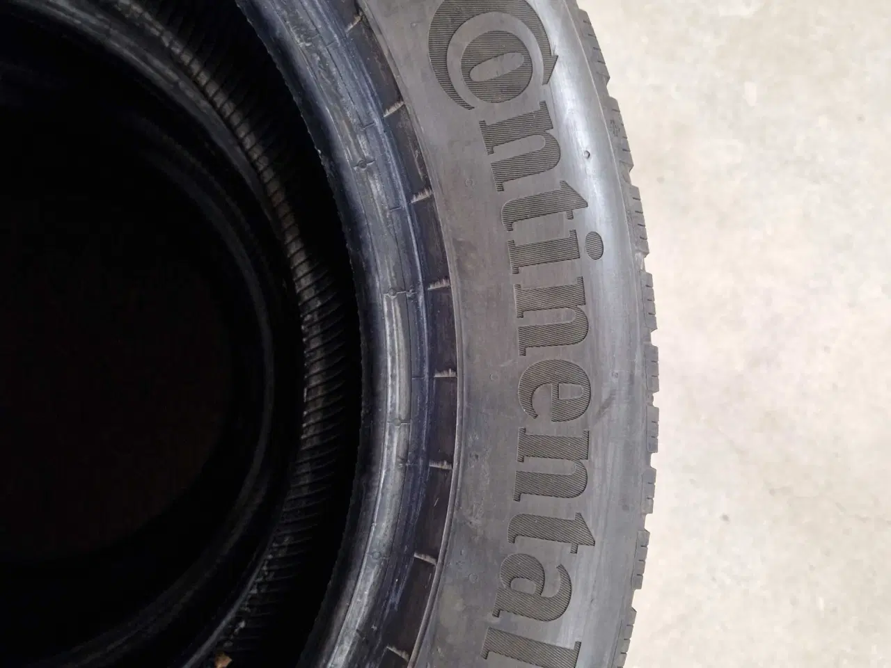 Billede 2 - 235/55×18" H Continental M/S vinterdæk