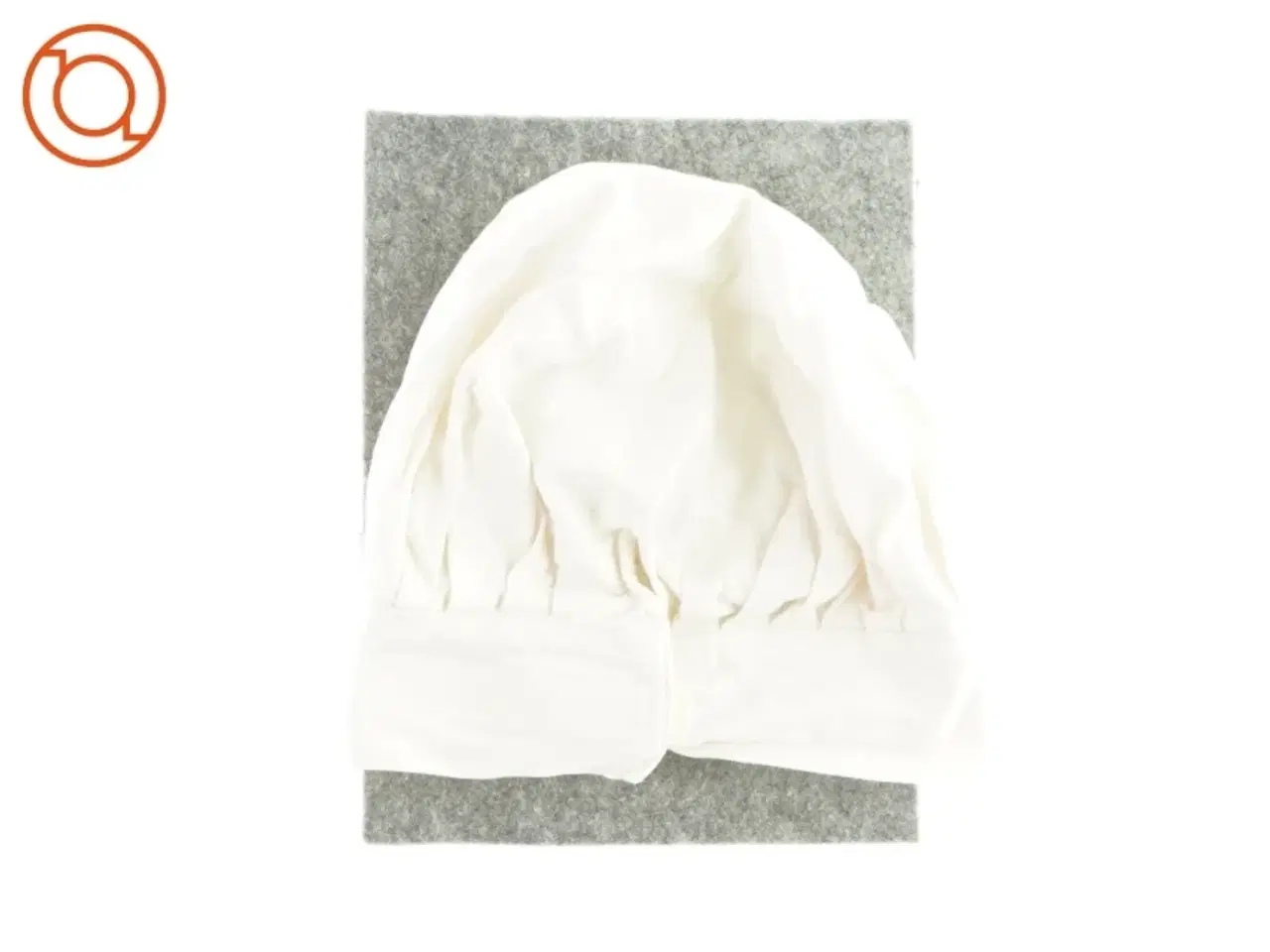 Billede 2 - Lille hvid babyhat fra Sebra, justerbar størrelse