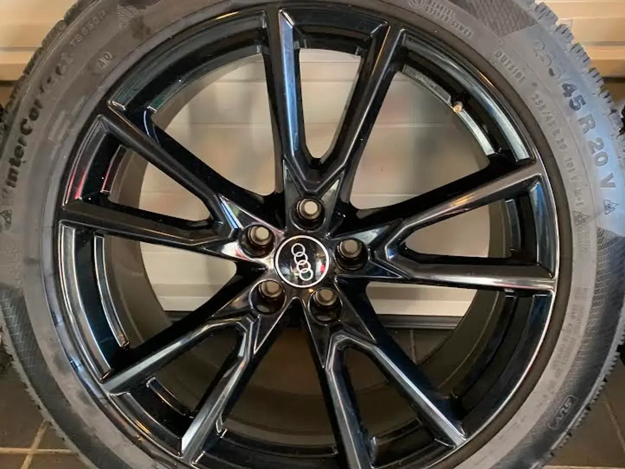 Billede 5 - Audi 10-eget voxdesign sort 8j x 20"