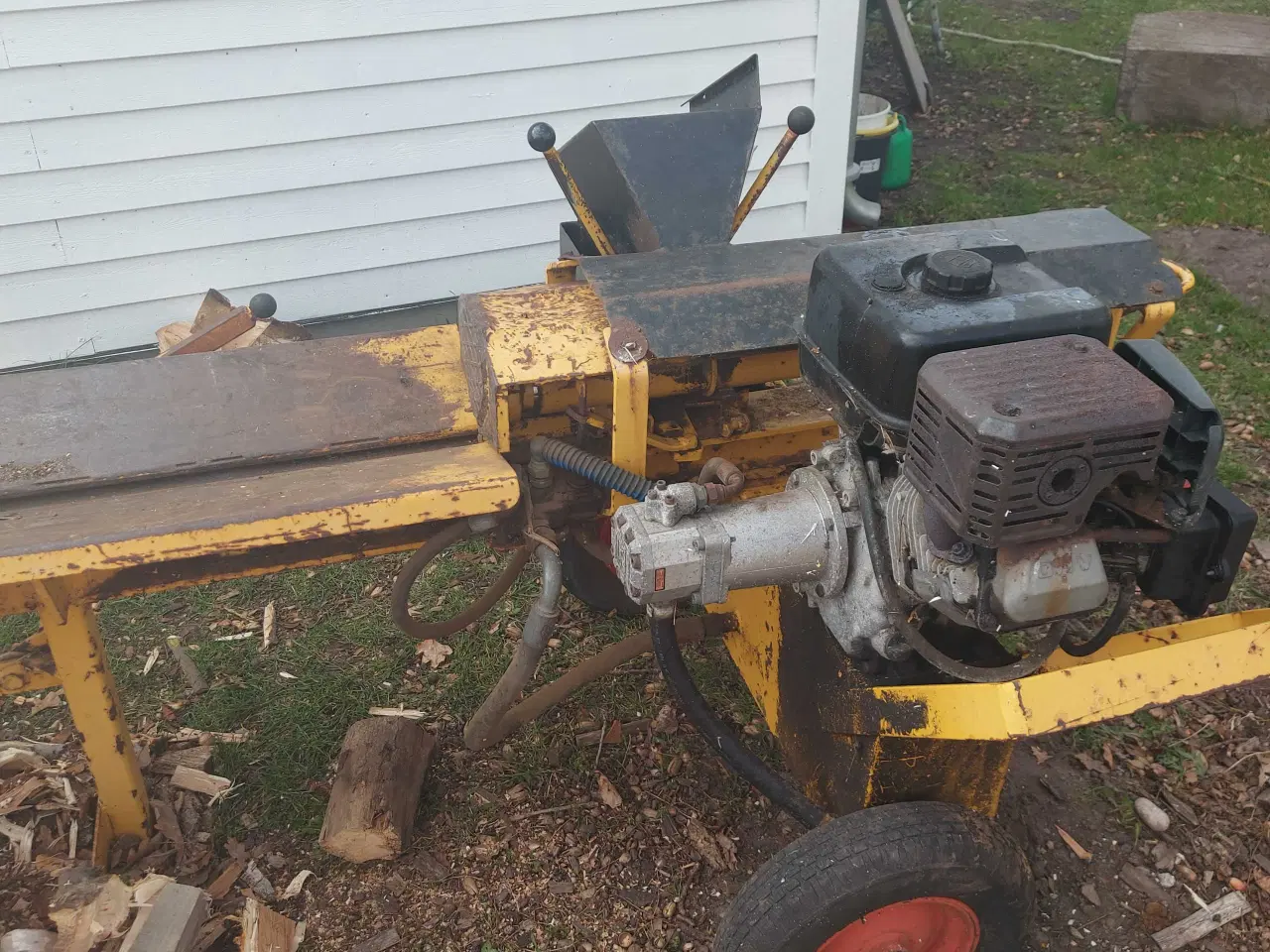 Billede 2 - Benzin brændeflækker B&S