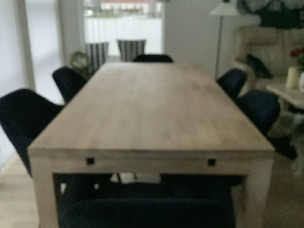 Billede 1 - Spisebord i bøg