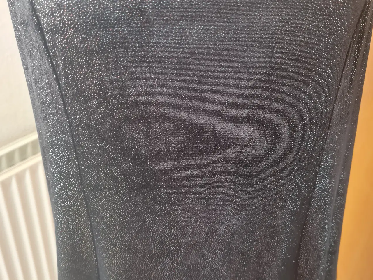 Billede 2 - Glimmer kjole str L 40 H&M 