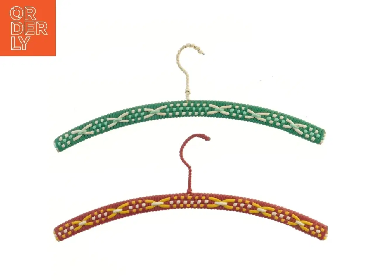 Billede 1 - 2 stk gamle bøjler med fletmønster (str. 2 stk 43 cm)