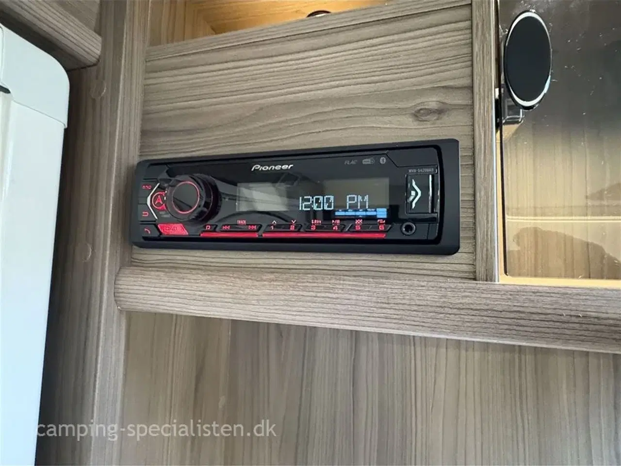 Billede 16 - 2026 - Kabe Ametist GLE B2 KS PREMIUM LINE Kabe Ametist GLE B2 KS Premium Line 2026 - Se den nu hos Camping-Specialisten.dk