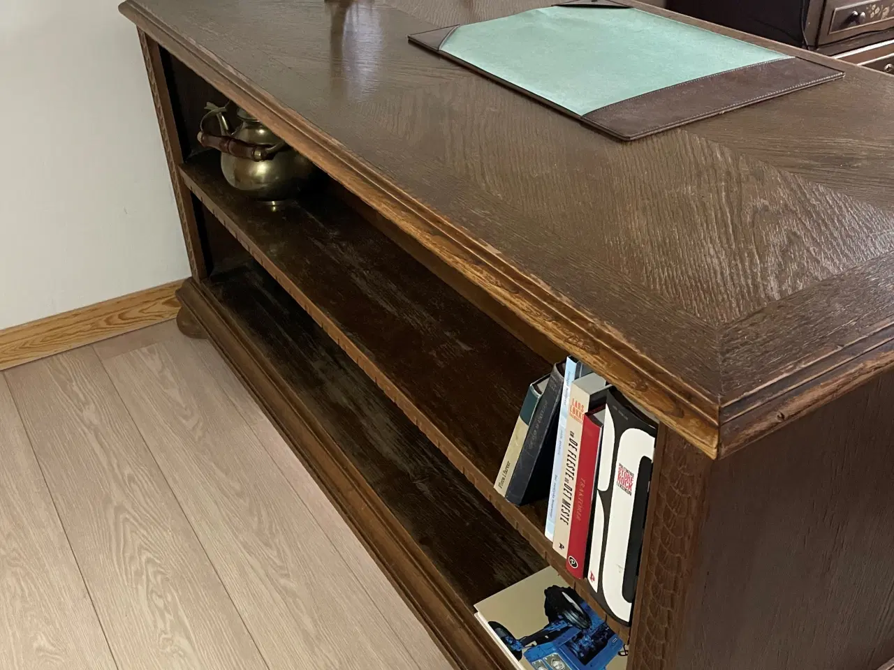 Billede 3 - Herregårds skrivebord