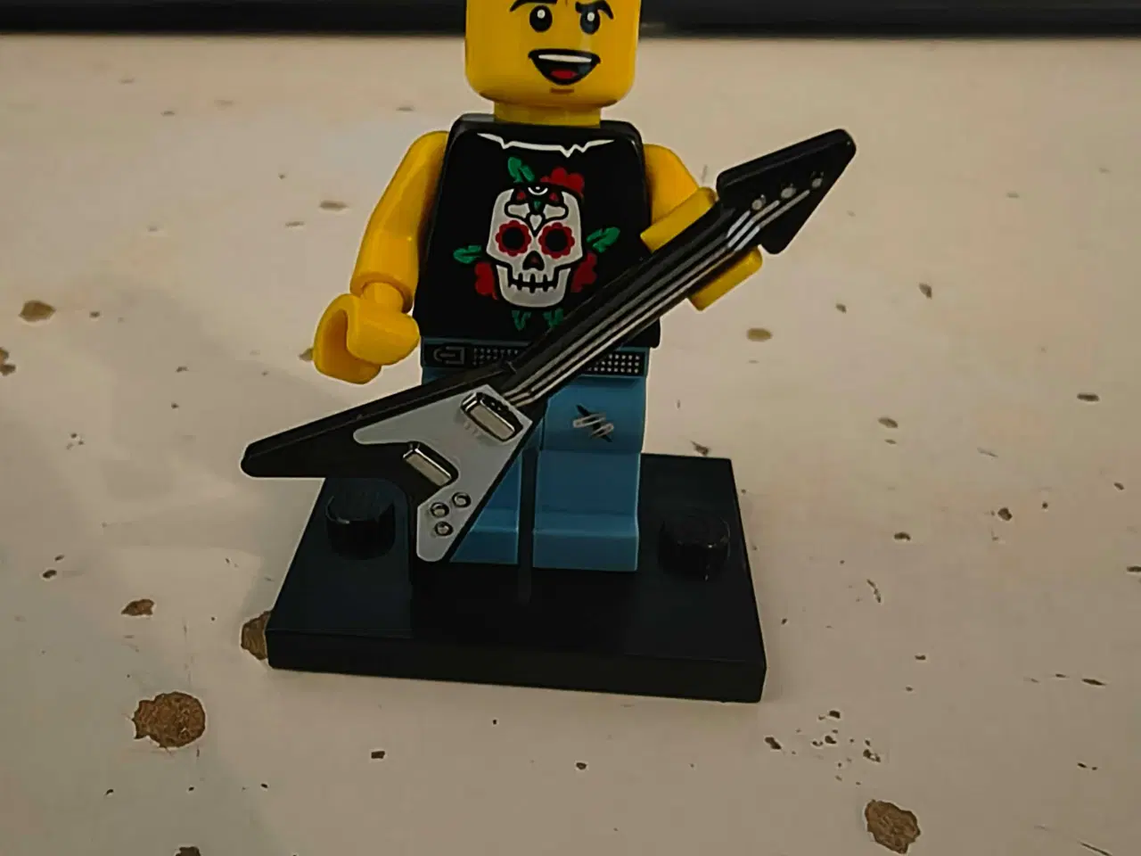 Billede 1 - LEGO Minifigures, Serie 4: Punk Rocker (8804)