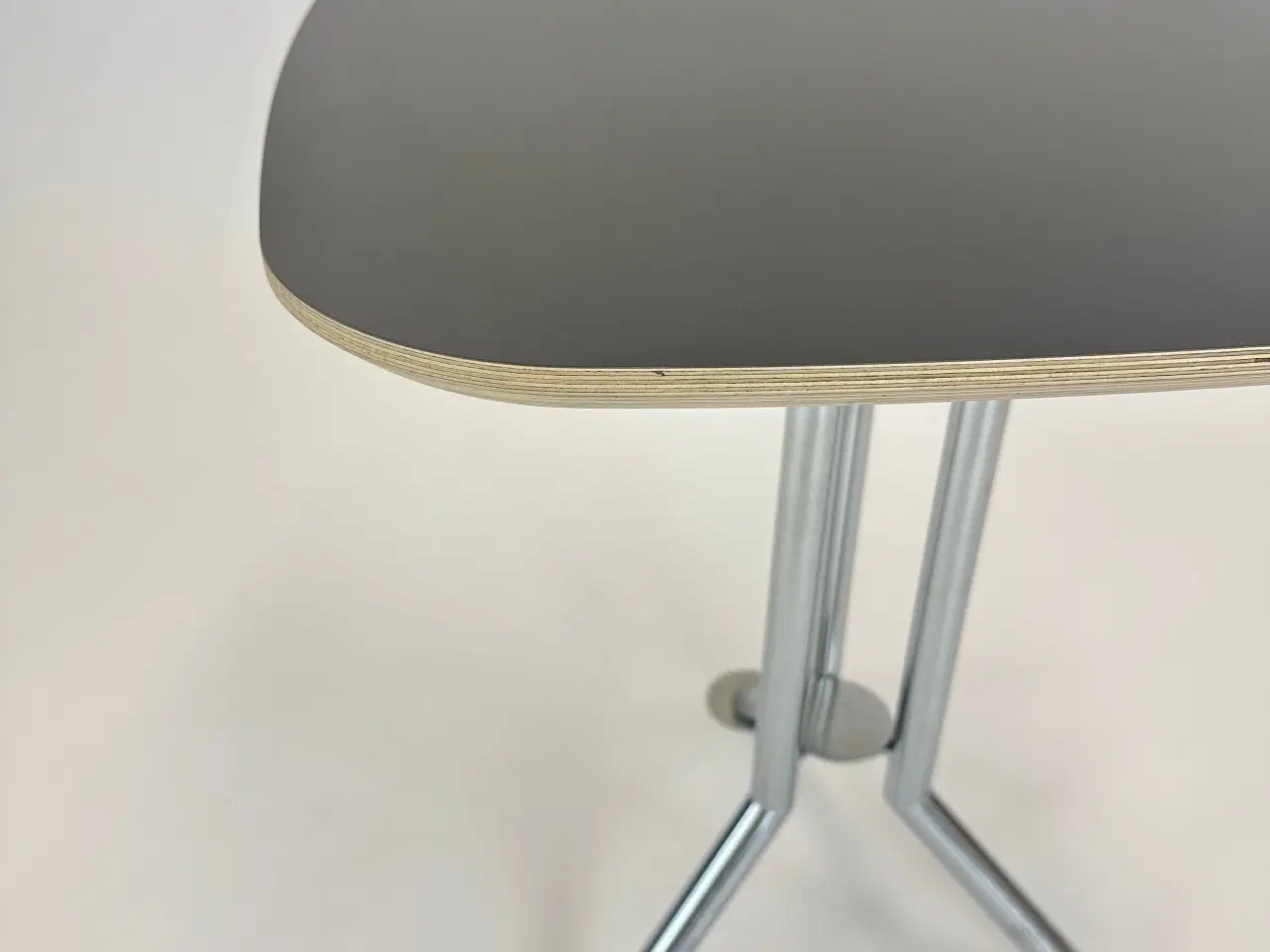 Billede 3 - Kvadratisk bord fra Magnus Olesen (Grå)