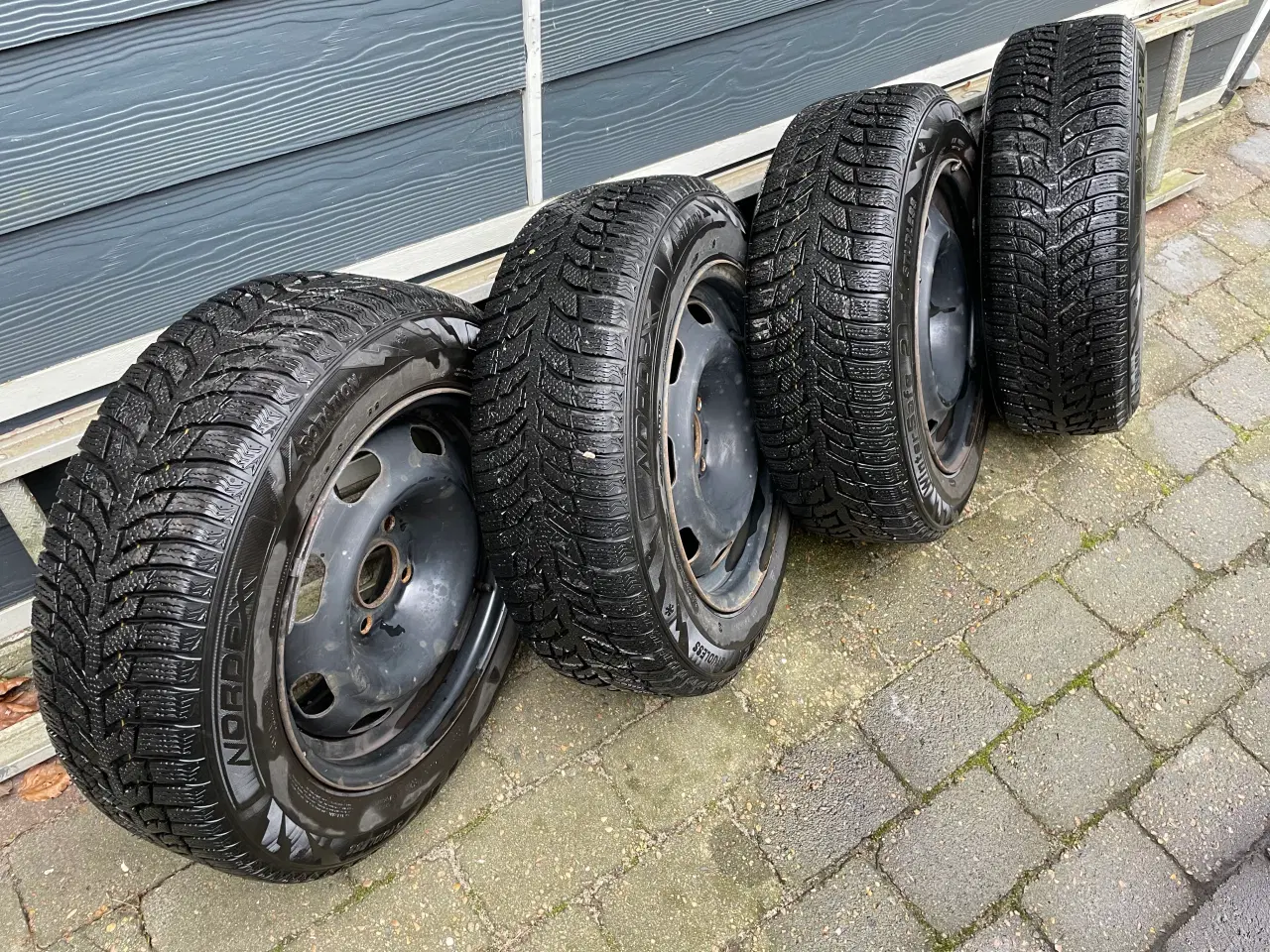 Billede 2 - Vinterdæk Nordexx 185/65/15