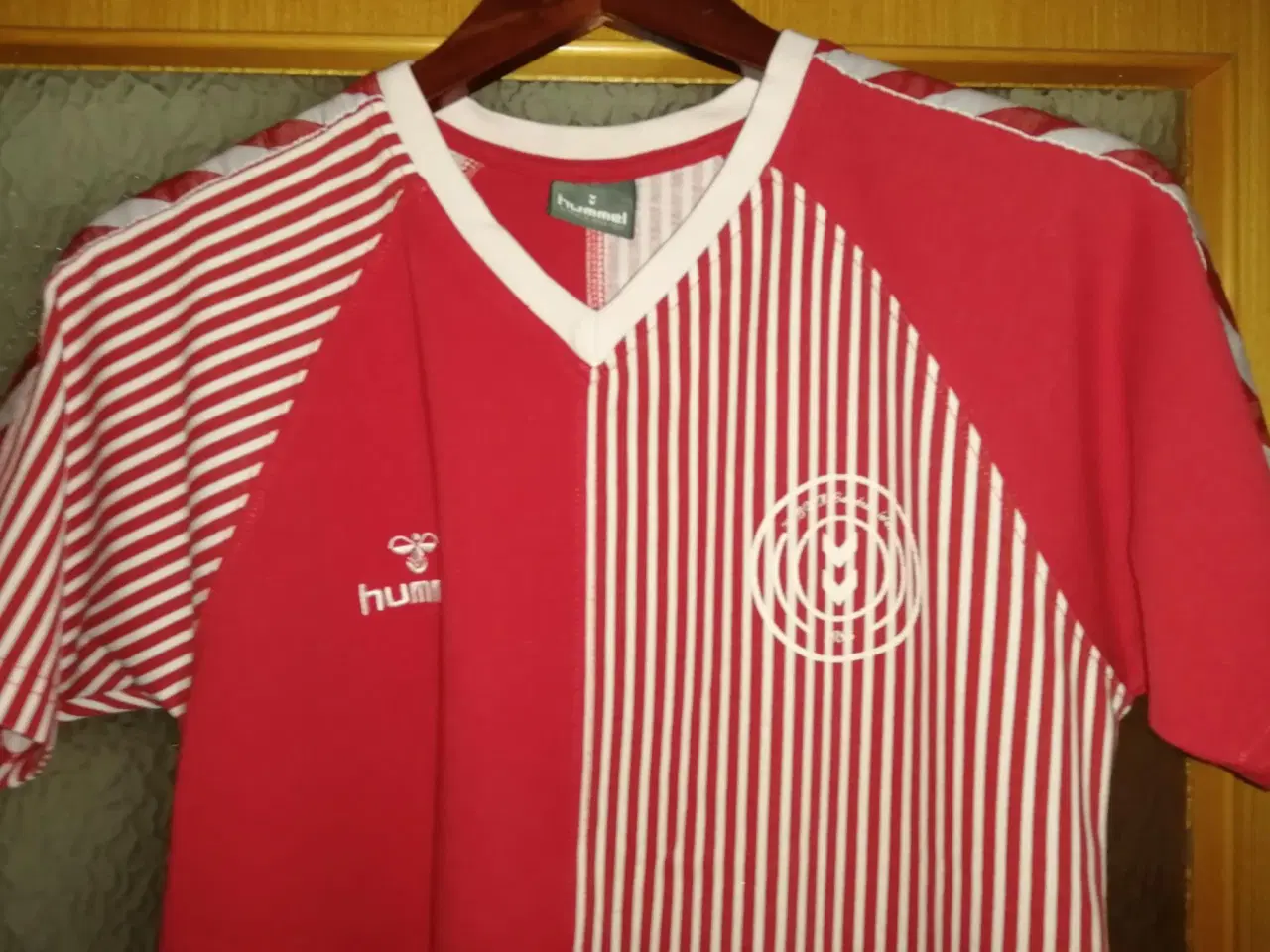 Billede 1 - FODBOLD, DANMARK RETRO FAN TRØJE VM 1986, STR M