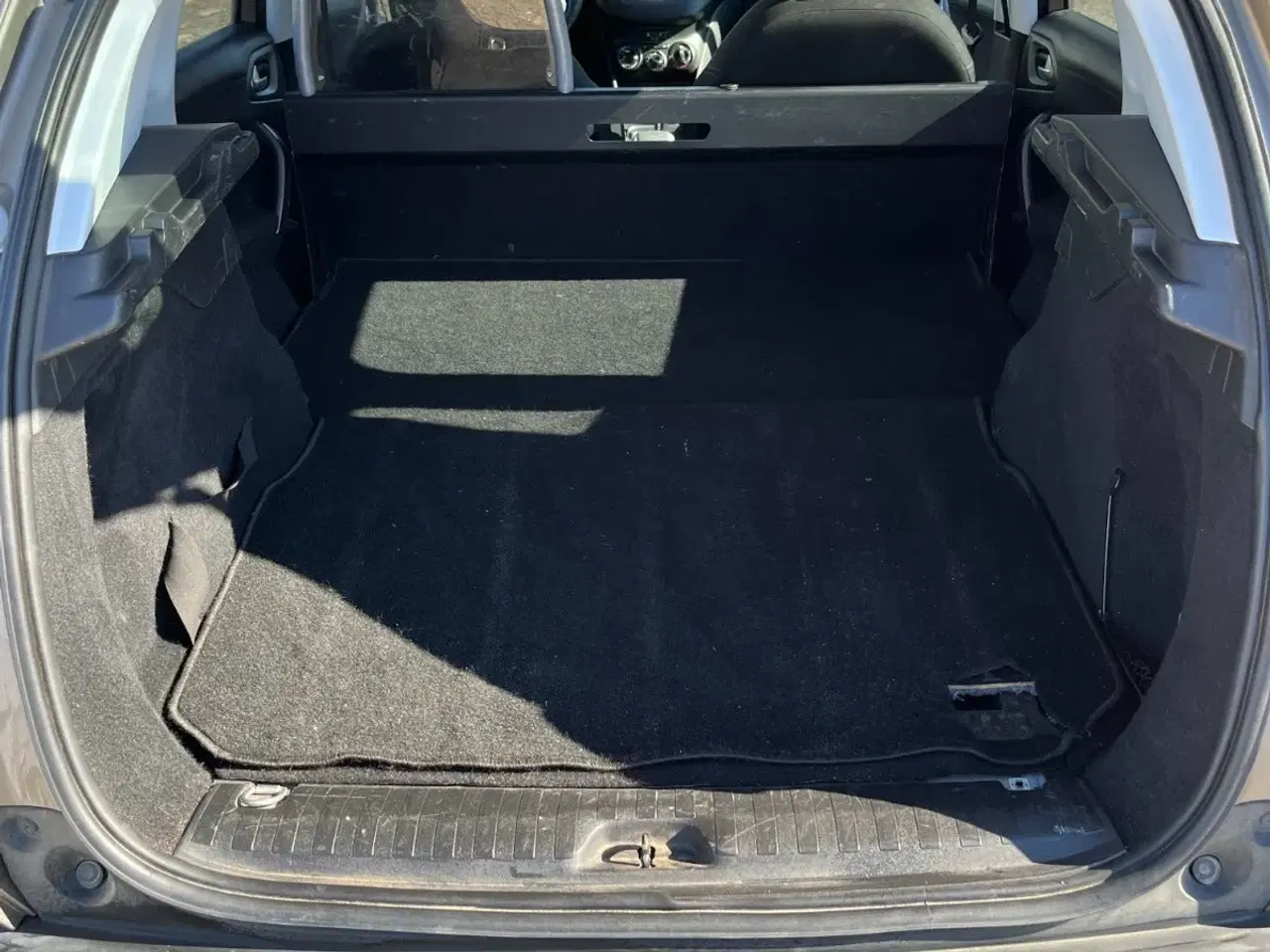 Billede 9 - Peugeot 2008 1,2 e-VTi 82 Active ESG Van