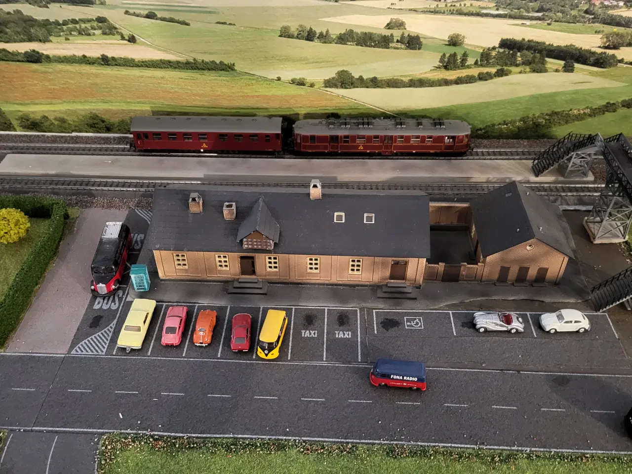 Billede 5 - Stor modelbane med alt tilbehør til salg
