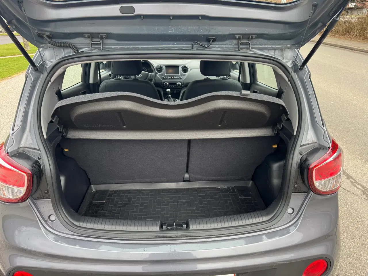 Billede 15 - Økonomisk bil til by eller pendler