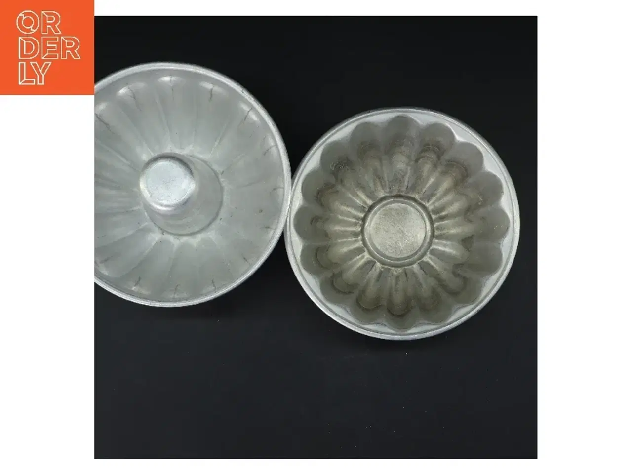 Billede 4 - To vintage bagforme i aluminium (str. Ø 18 cm)