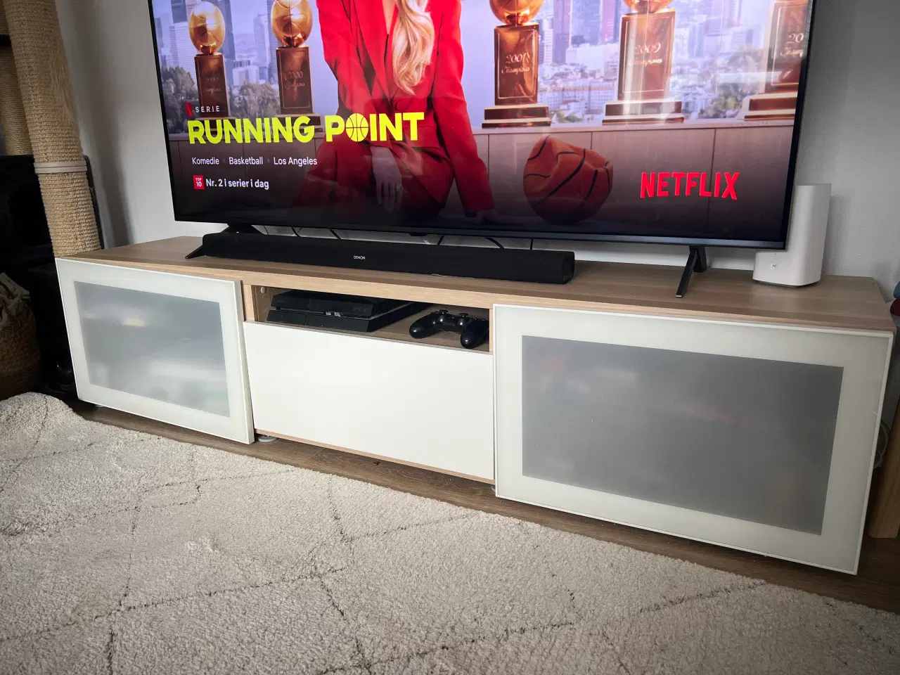 Billede 1 - Tv-bord fra Ikea 
