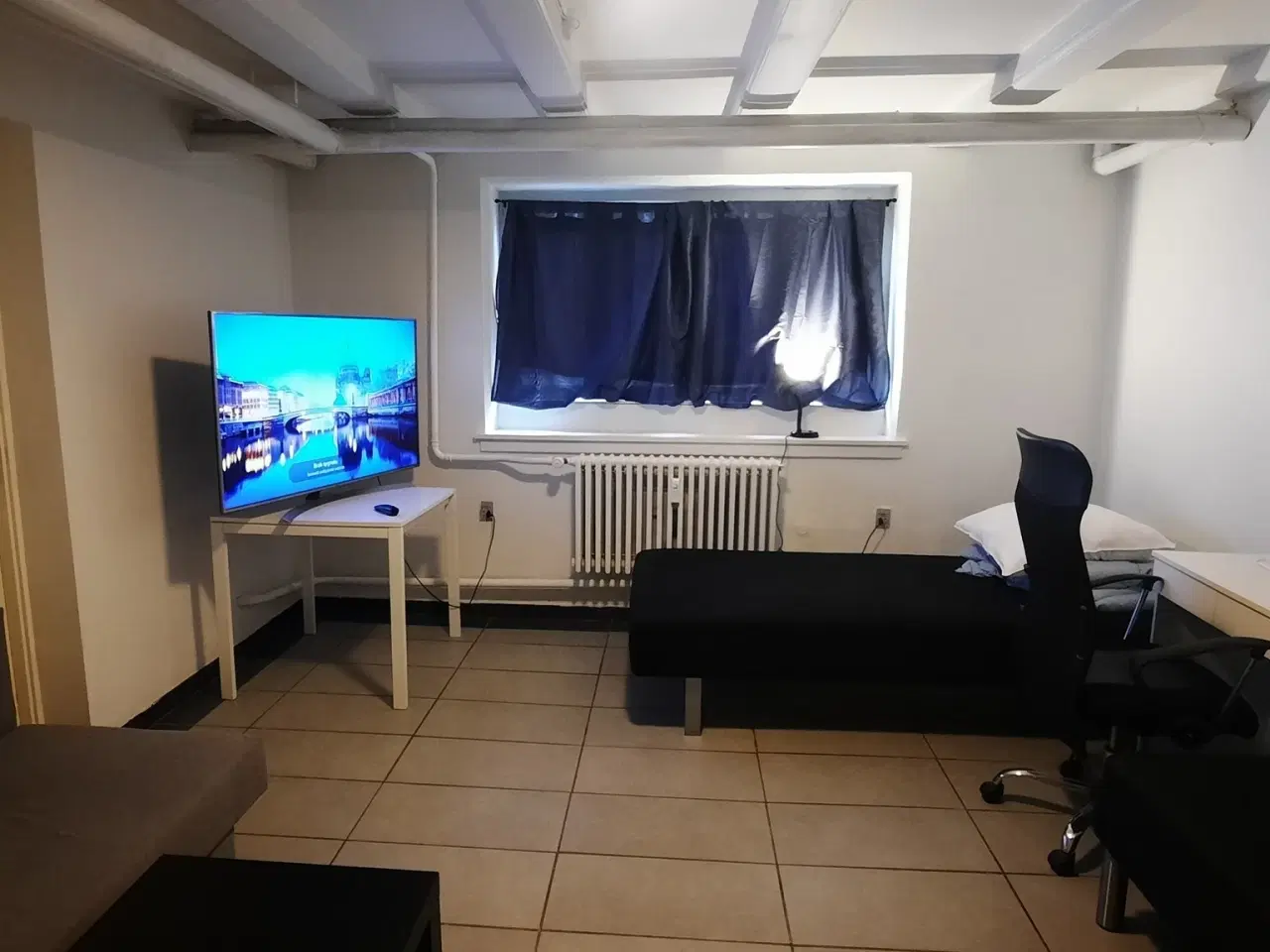 Billede 16 - Villa - hele kælderen til leje - ejen indgang