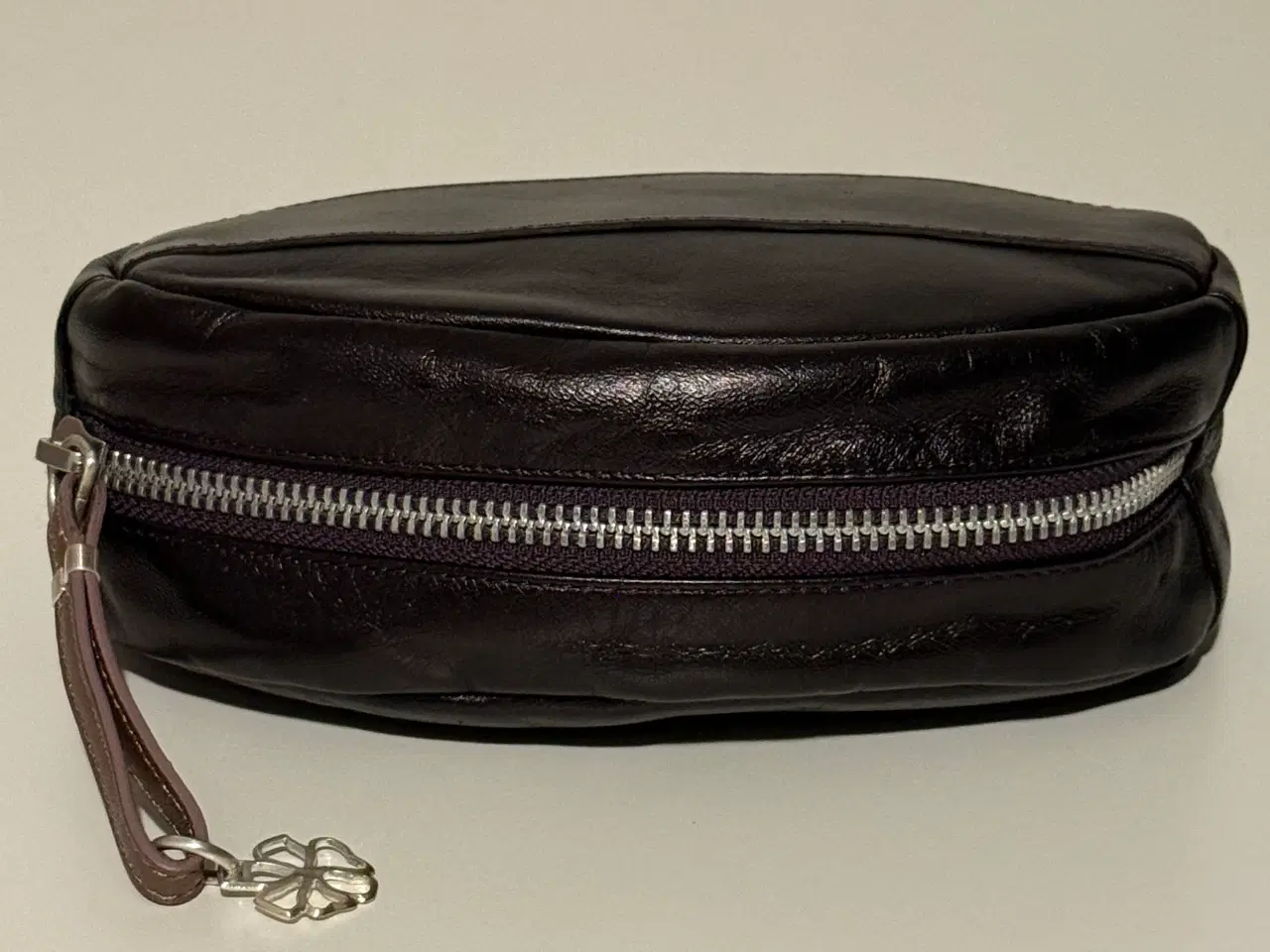 Billede 17 - Pandora kosmetikpung m. to spejle og stofpose