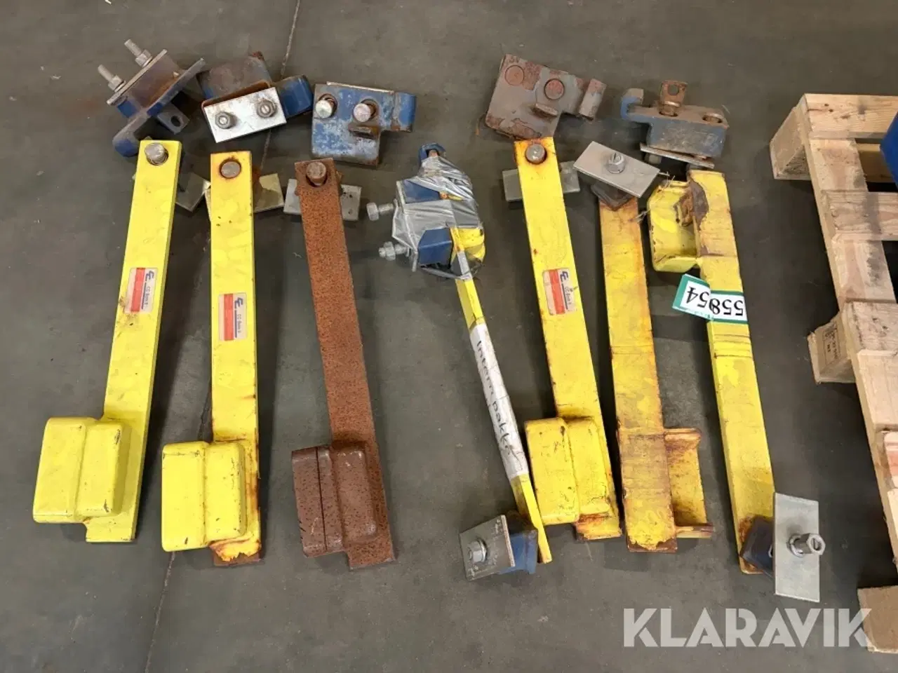 Billede 3 - Låsebomme til containere - 7 styk