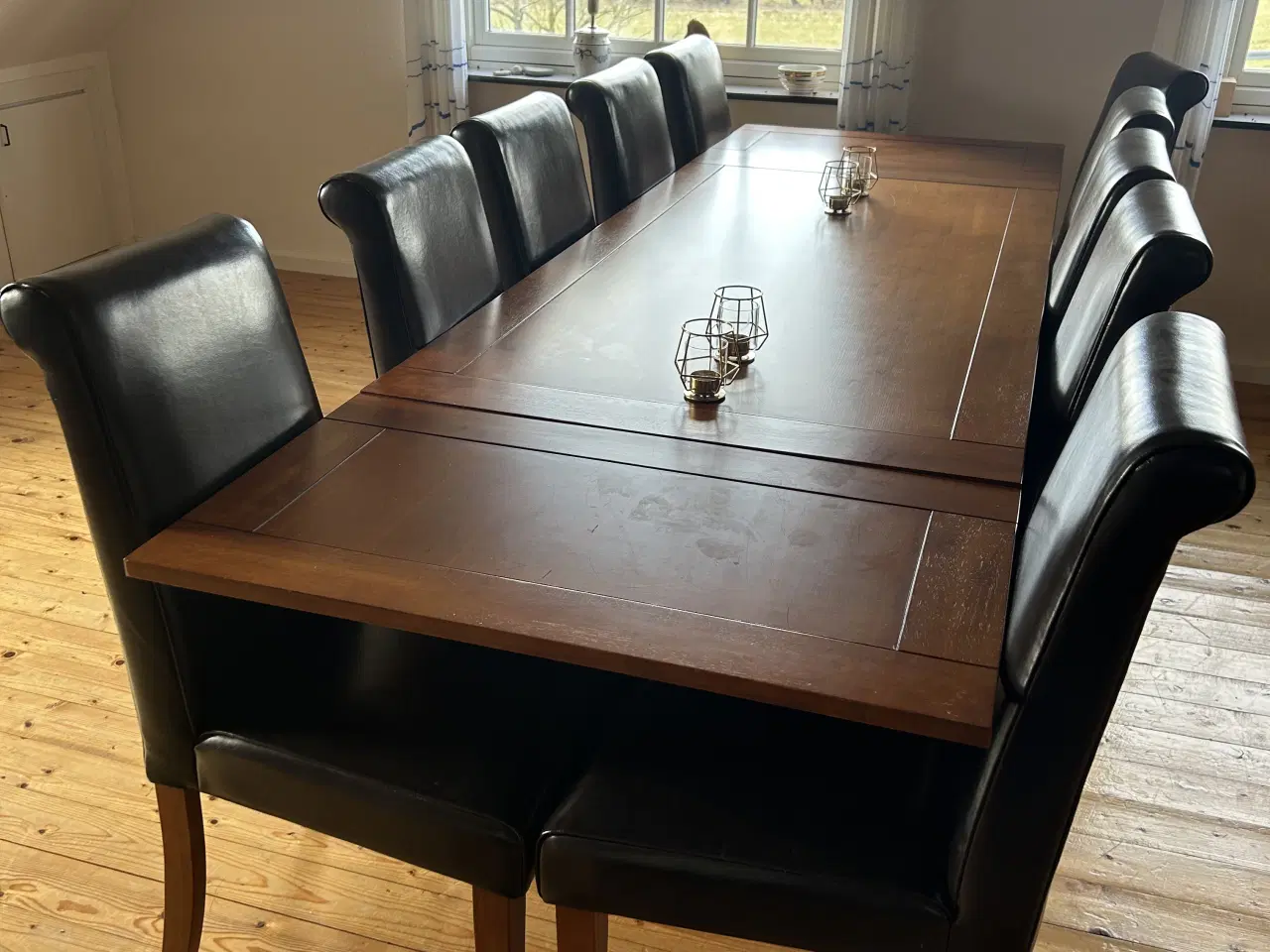 Billede 1 - Stort spisebord med 10 stole