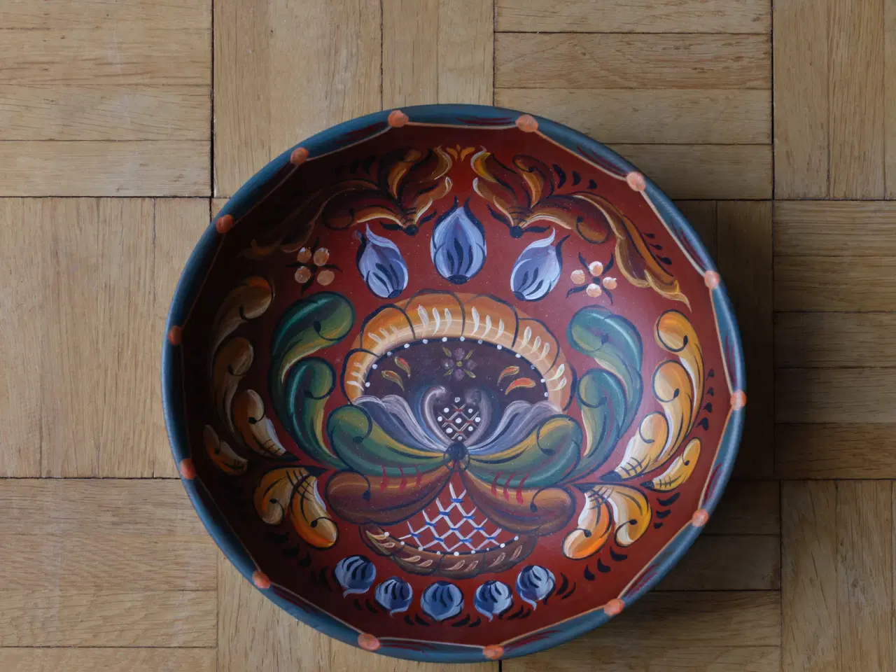 Billede 2 - Norsk rosemaling på træskåle og -tallerkner