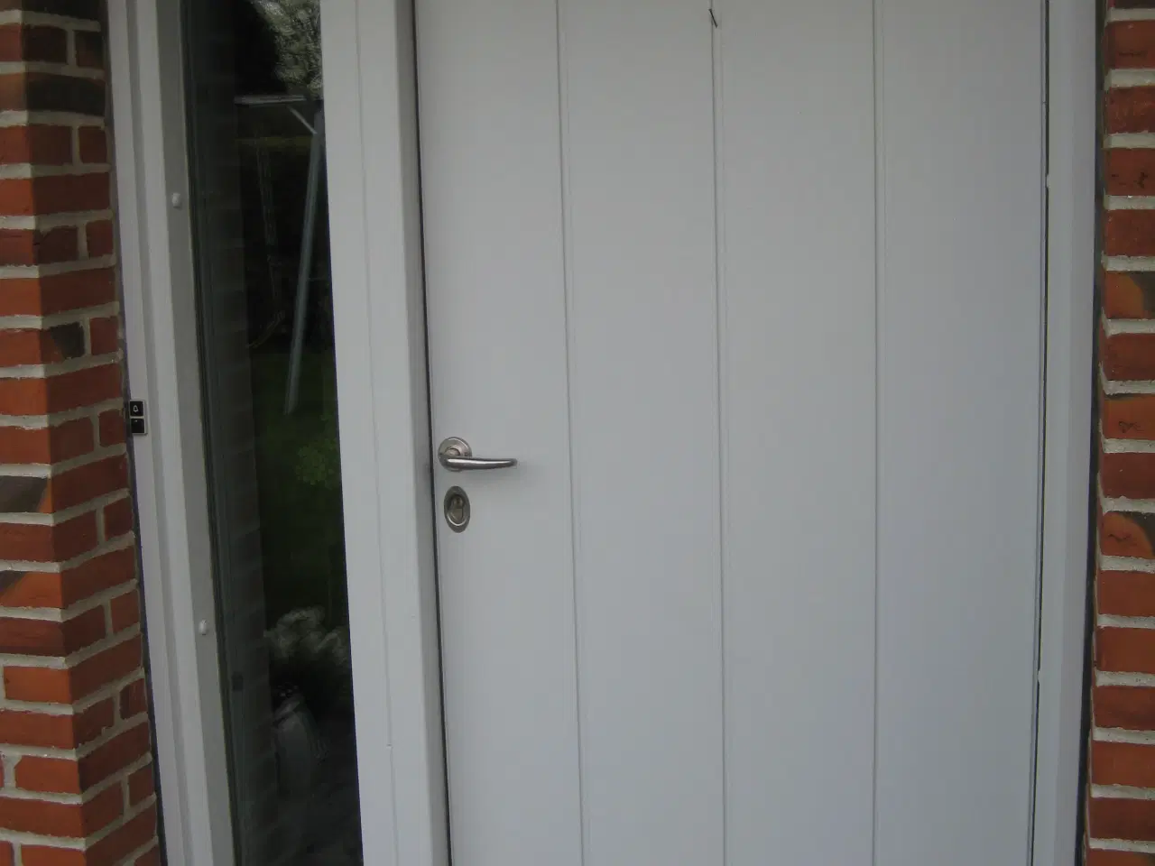 Billede 1 - Udvendig dør med sideparti
