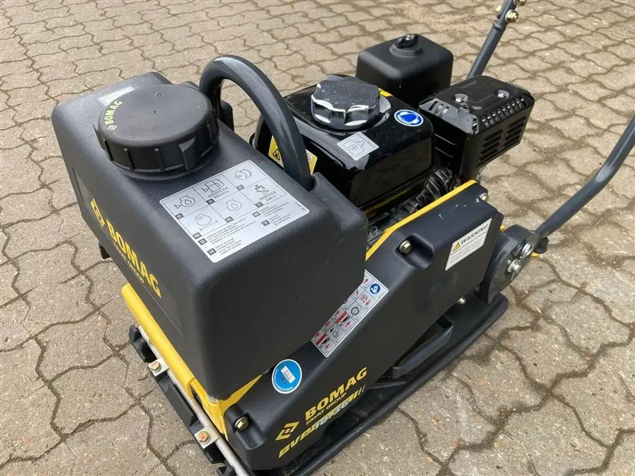 Billede 4 - Bomag BVP 10/36 Monteret med vandtank og spredebom