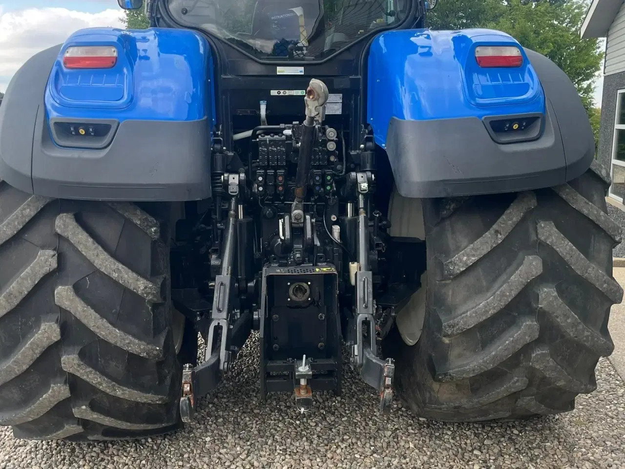 Billede 5 - New Holland T7.315 HD med frontlift og front PTO, samt NYE 650mm fordæk og store 900mm hjul.