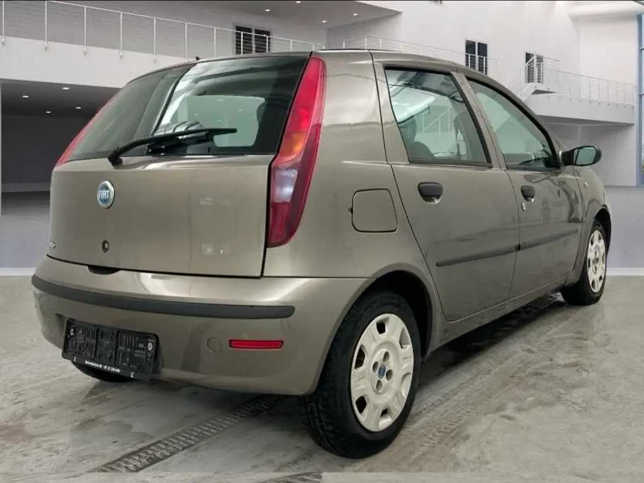 Billede 3 - Fiat punto 1.2 Benzin Nysynet 92.000 km