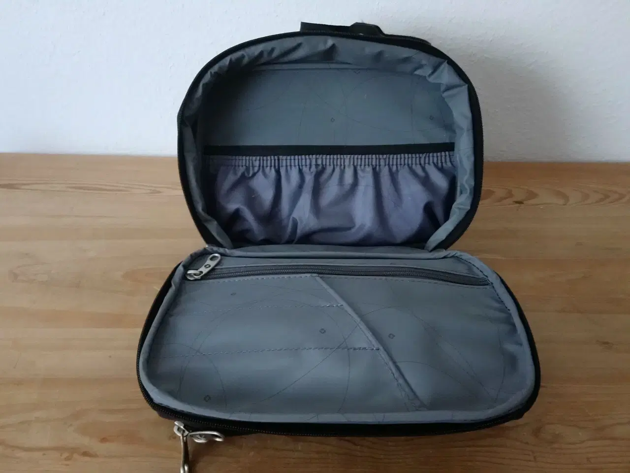 Billede 4 - Samsonite toilettaske