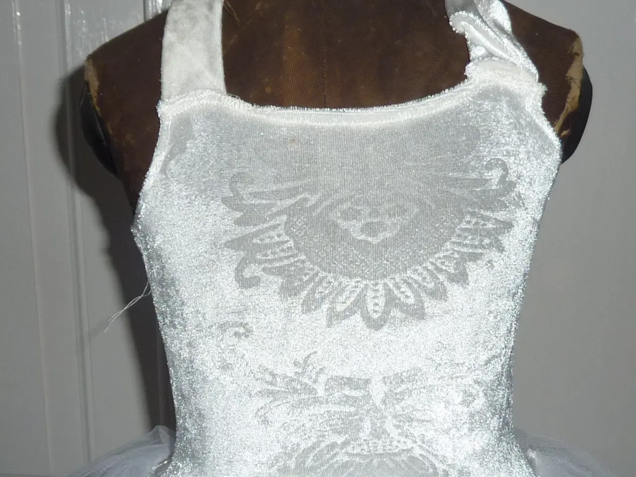 Billede 1 - Balletkjole til leg, udklædning & dans. Str.4-6 år