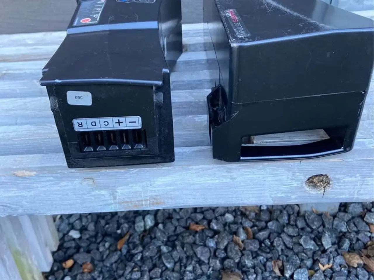 Billede 3 - defekt batteri, prisen er pr. Stk.