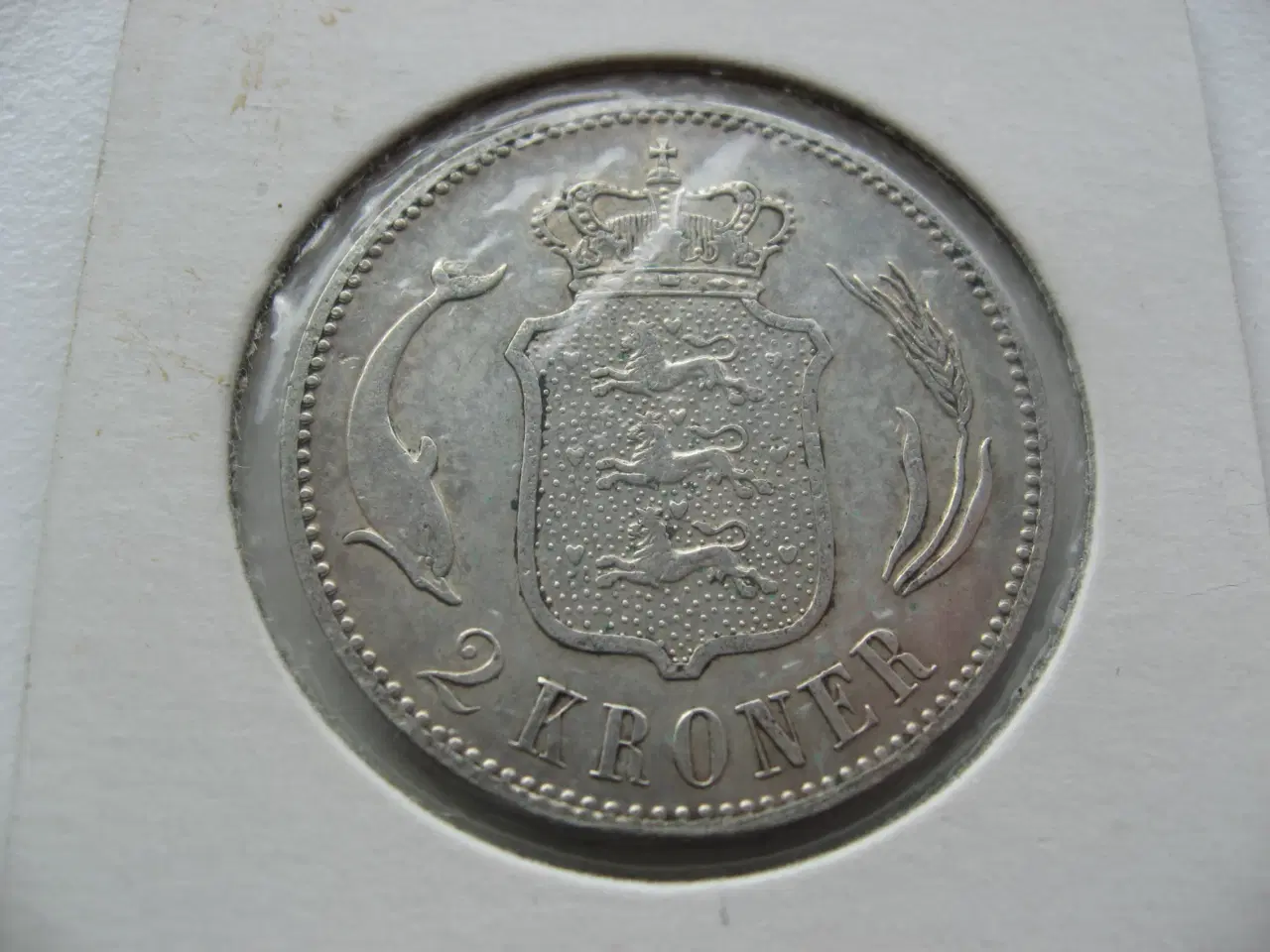 Billede 2 - Særdeles flot delfin sølv 2 kr 1899, den gode