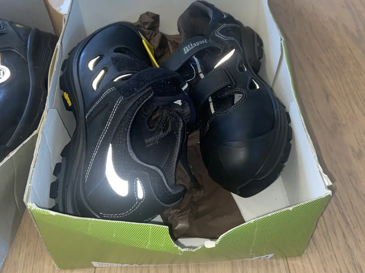 Billede 2 - Sikkerheds sko/sandal