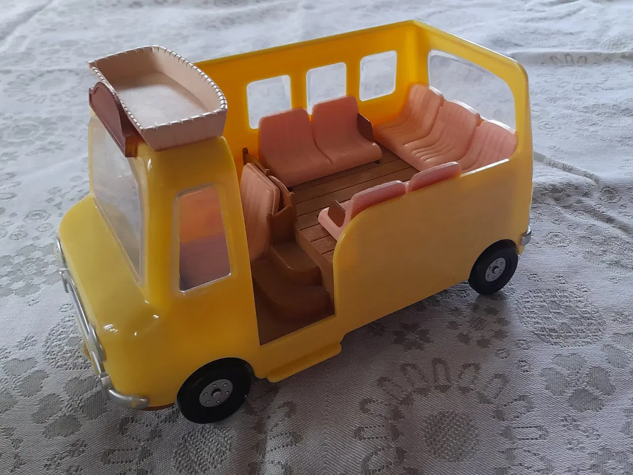 Billede 4 - Samling af Sylvanian families, mange dele.