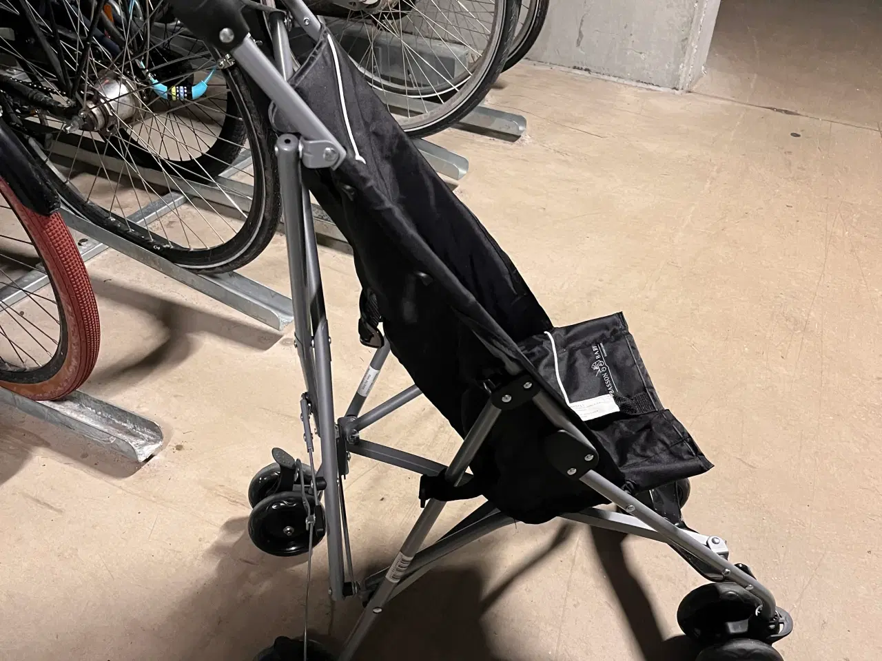 Billede 1 - Paraplyklapvogn