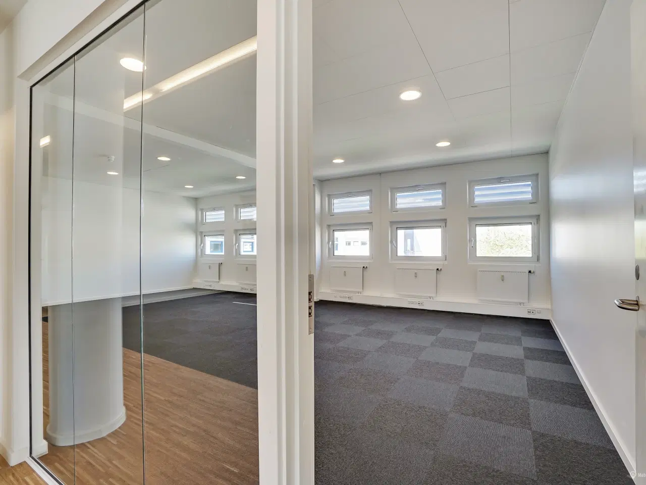 Billede 26 - Lyse og moderne kontorlokaler med rå kant