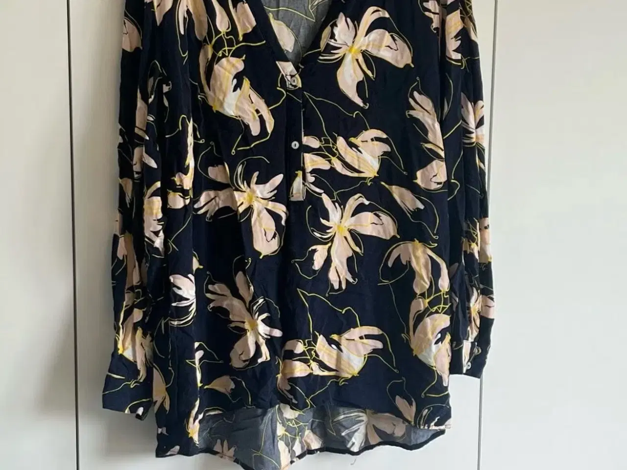 Billede 1 - Zizzi bluse